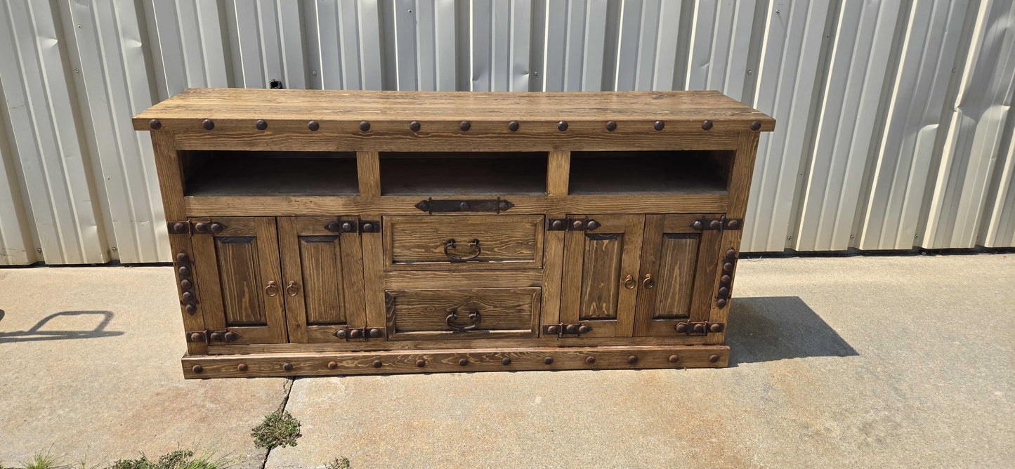 Felipe TV Console
