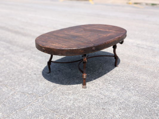 Pesada Iron Coffee Table - Oval