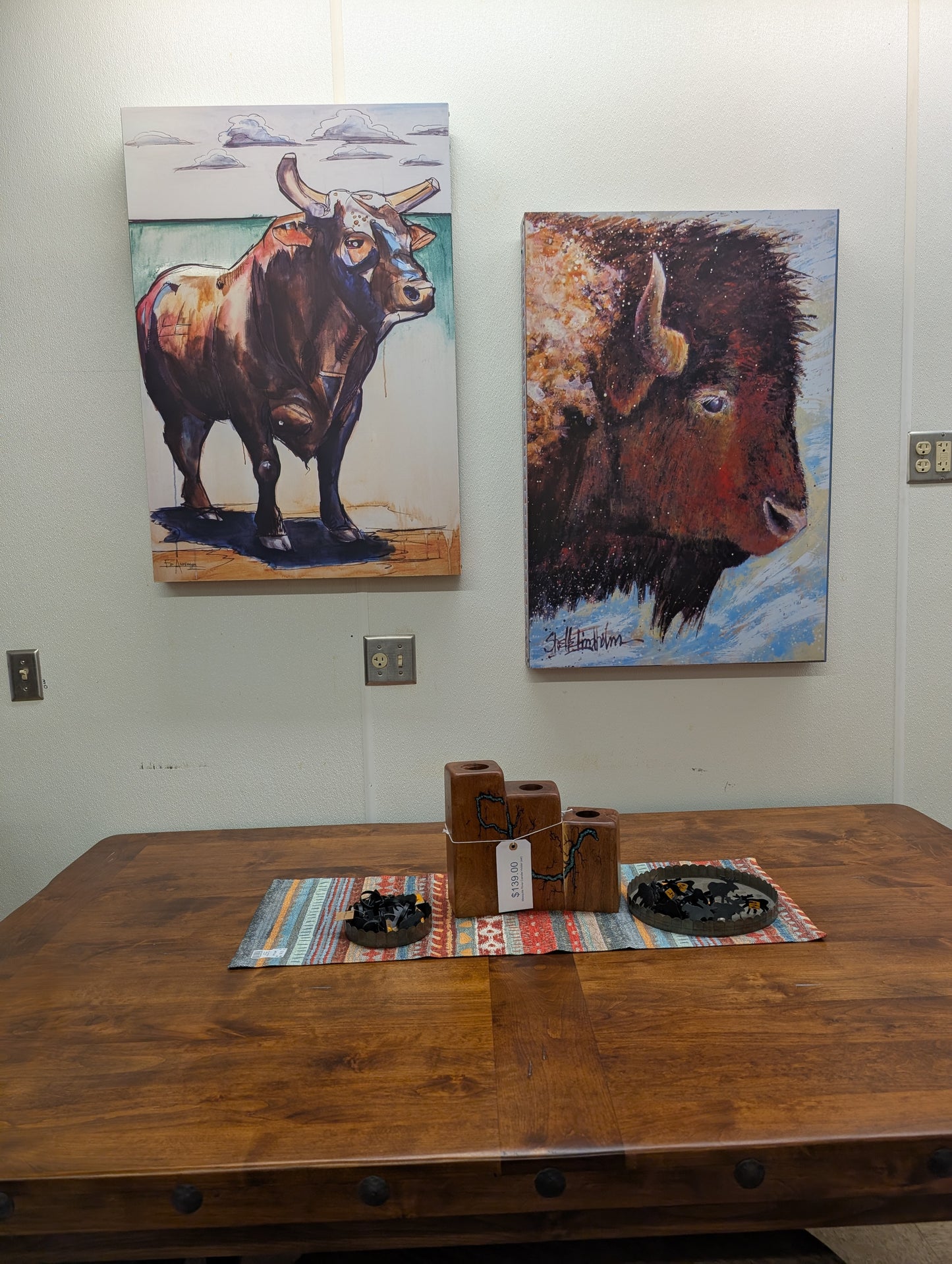 Nail Alder Table