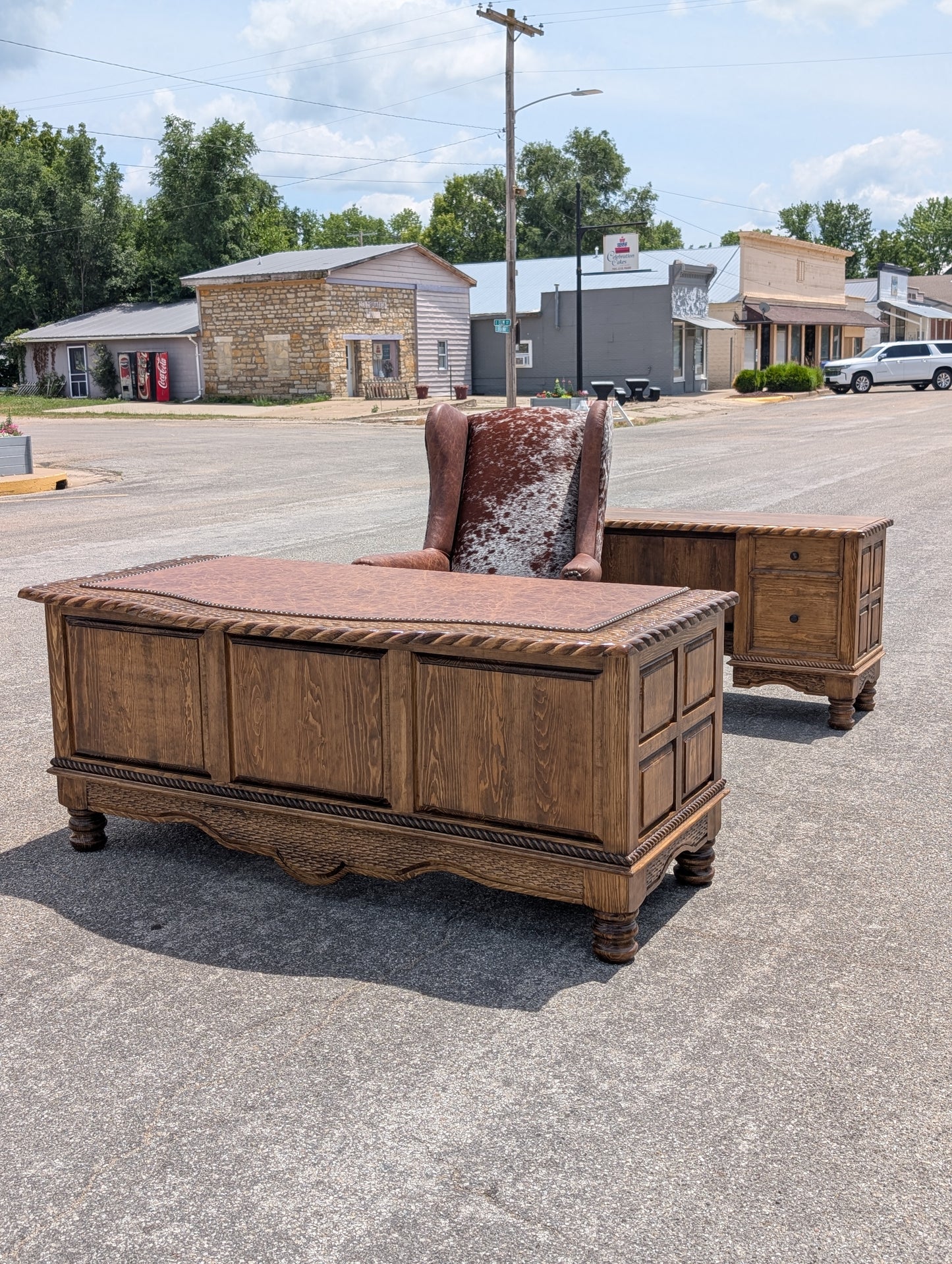 Executive Roper Credenza/ Small Desk