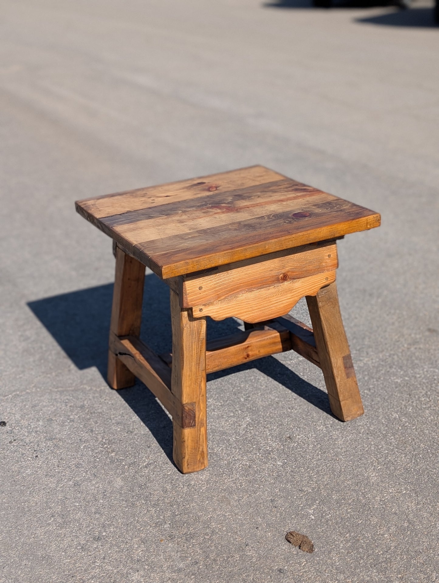 Longhorn End Table - IS