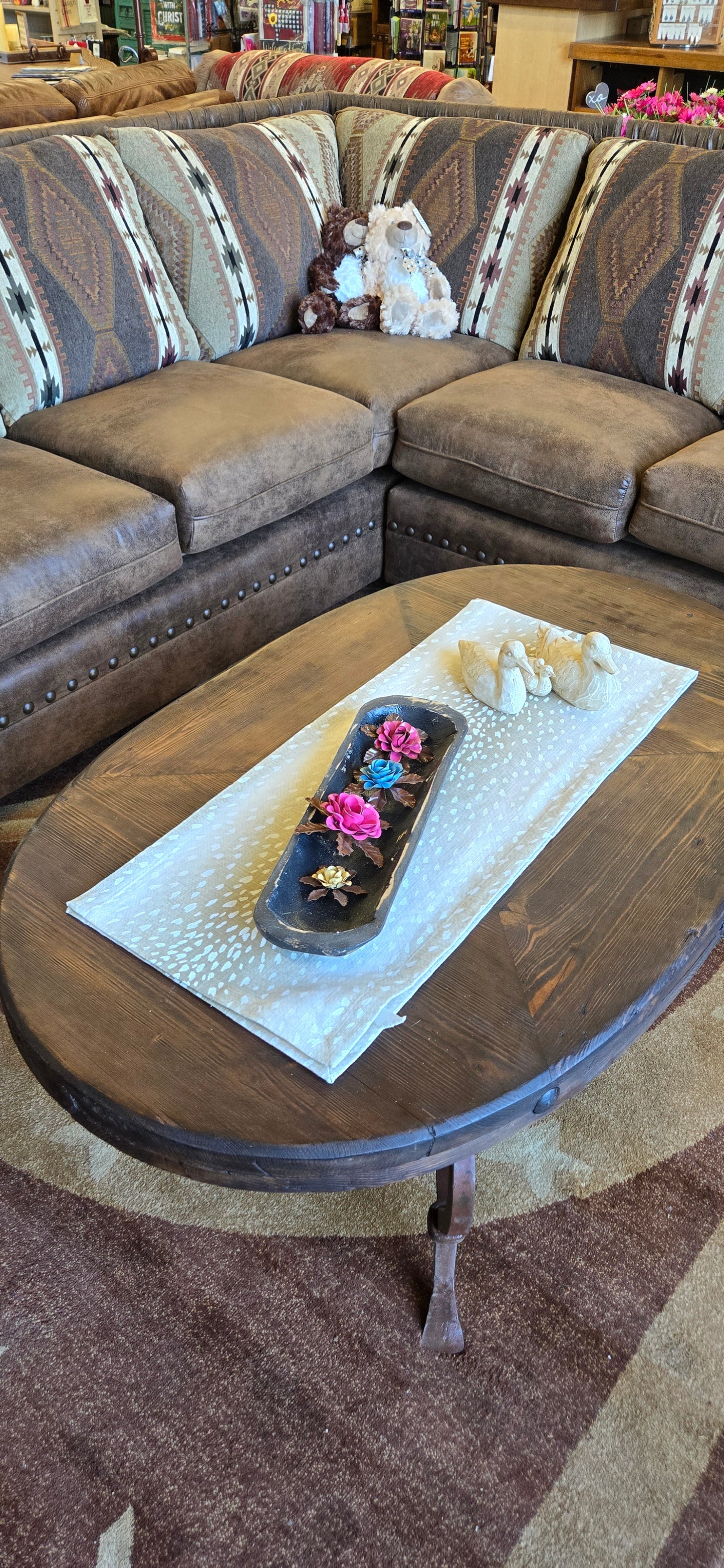 Pesada Iron Coffee Table - Oval